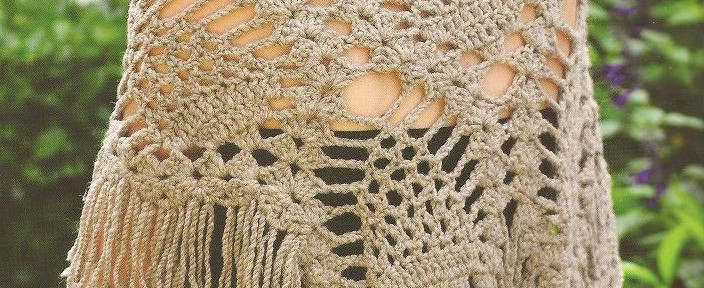 Ажурная шаль крючком с узором из ананасов